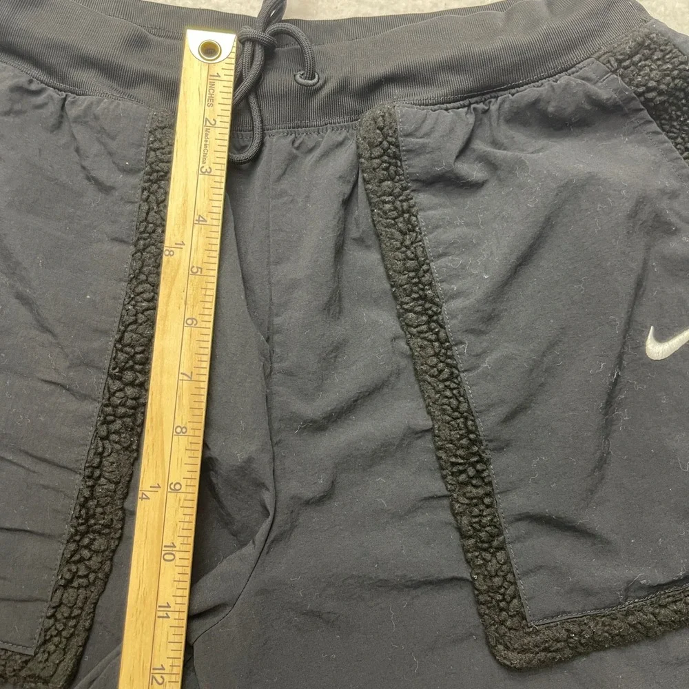 Nike Womens Woven Essential High Rise Loose Fit Pants‎ Black Sherpa Large DQ6809